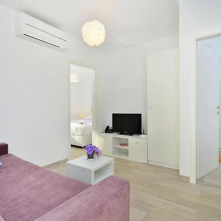 Apartment Dalmatia In Preko With Swimming Pool * Preko