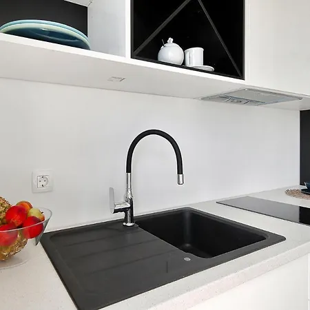 Apartman Apartment Dalmatia In Preko With Swimming Pool Preko