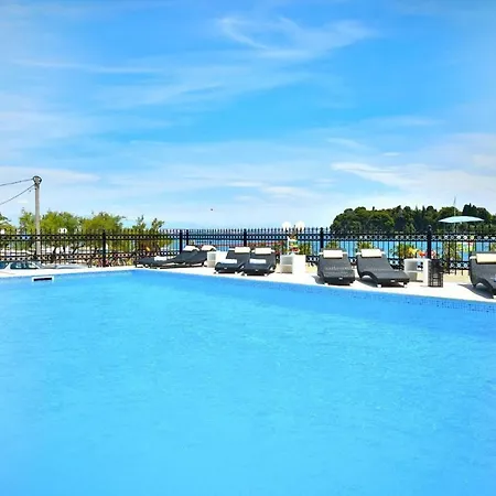 Apartman Apartment Dalmatia In Preko With Swimming Pool Preko