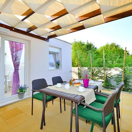Apartment Dalmatia In Preko With Swimming Pool Preko