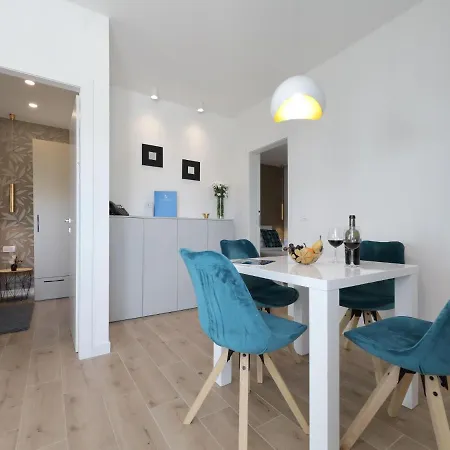 Apartment Dalmatia In Preko With Swimming Pool * Preko