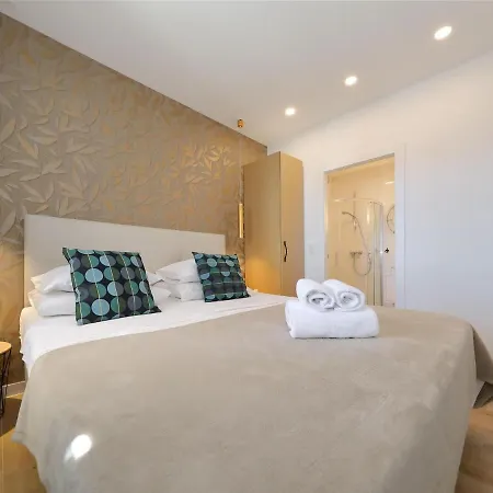 Apartment Dalmatia In Preko With Swimming Pool *