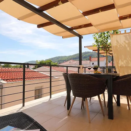 Apartment Dalmatia In Preko With Swimming Pool Apartman