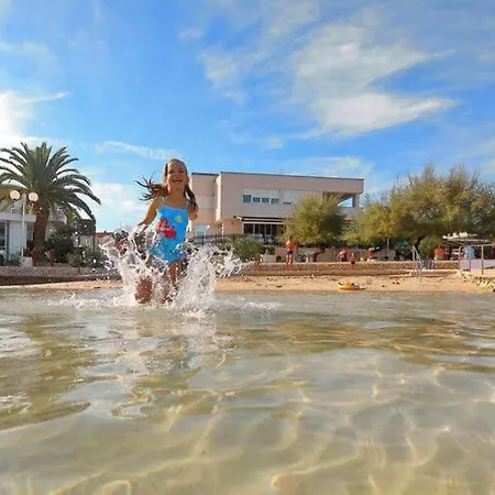Apartman Apartment Dalmatia In Preko With Swimming Pool *